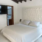 Casa Lago Hotel Boutique