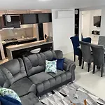 Ubicacion Ideal, Apartamento Frente Al Cc Cacique