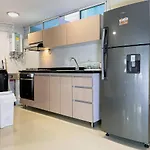 Mantilla Living - 402