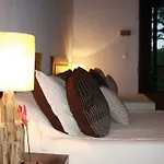Hotel Hacienda El Roble