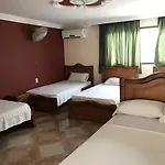 Hotel Montana