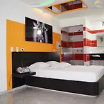 Motel Rey De Corazones