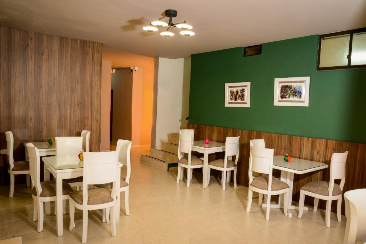Prado 34 West Hotel 3*