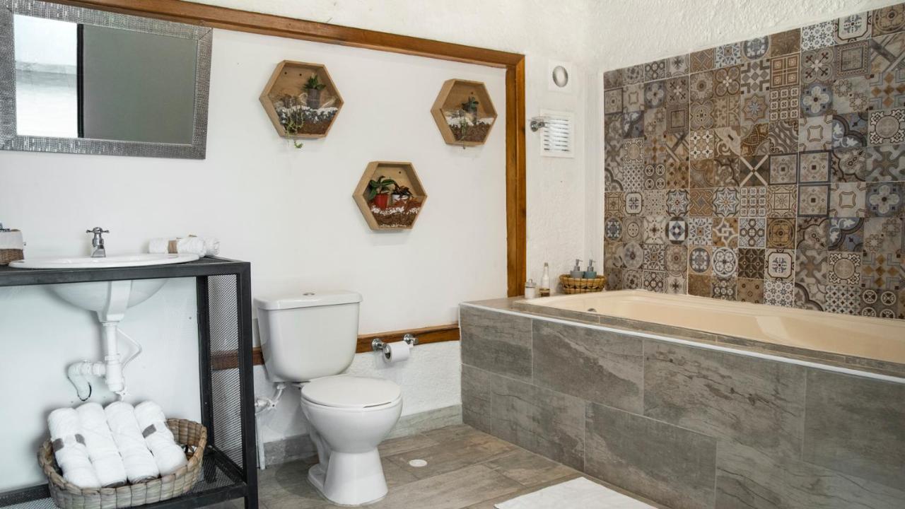 Casa Lago Boutique