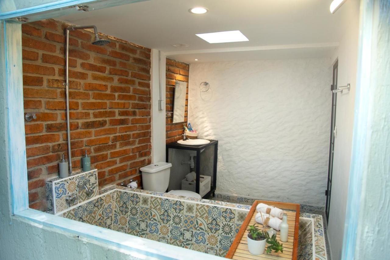 Casa Lago Boutique *
