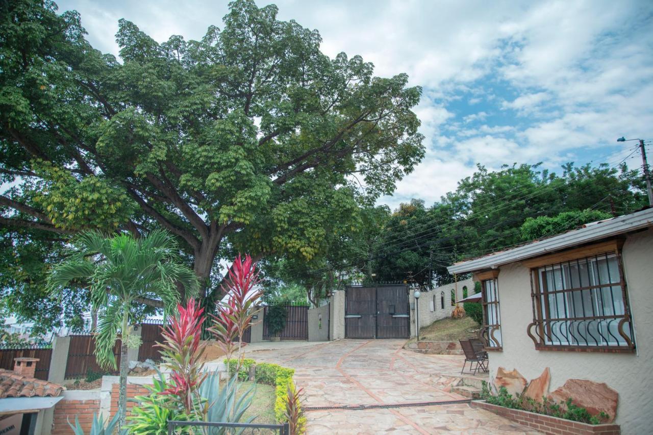 Casa Lago Boutique *