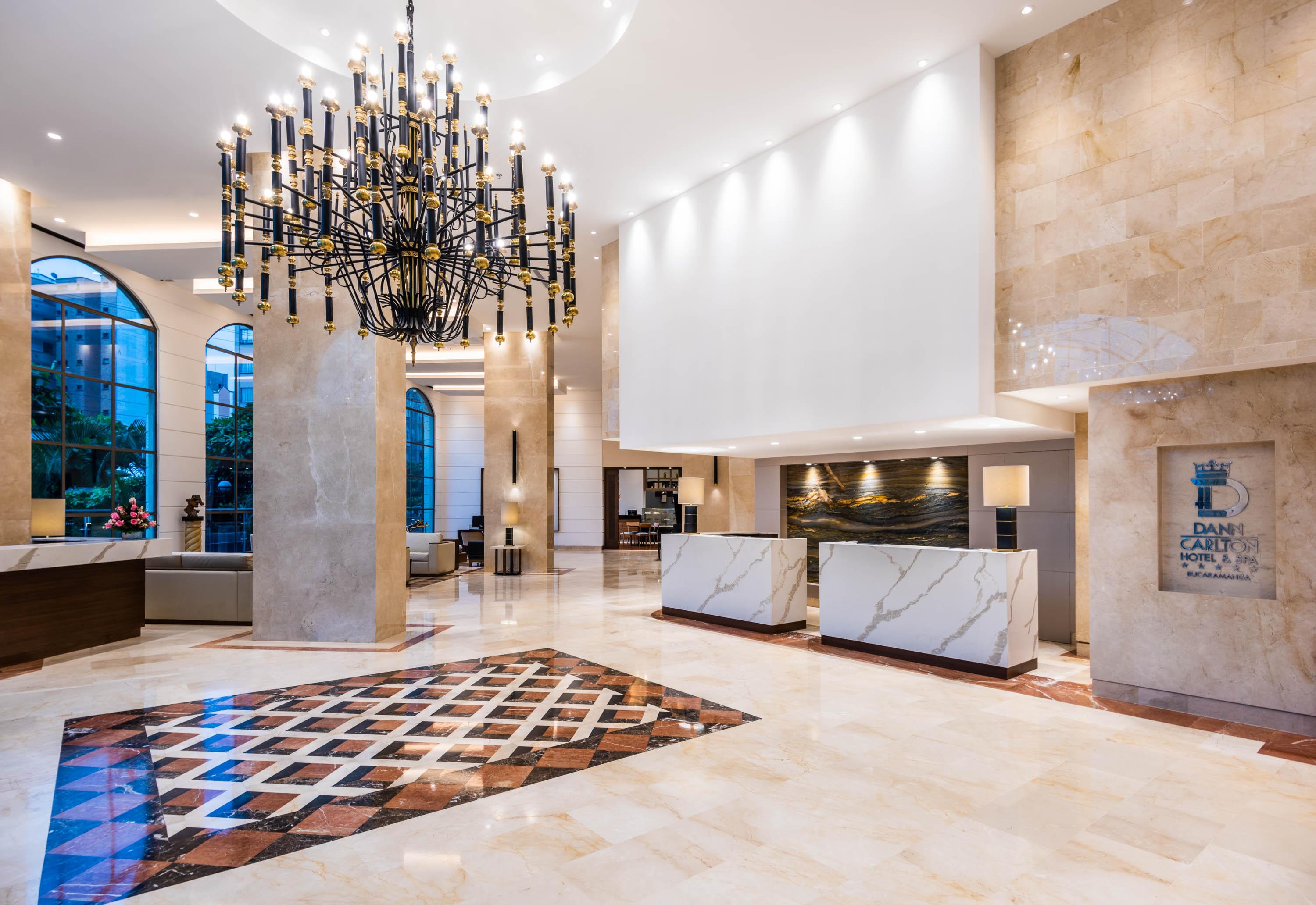 Dann Carlton Hotel