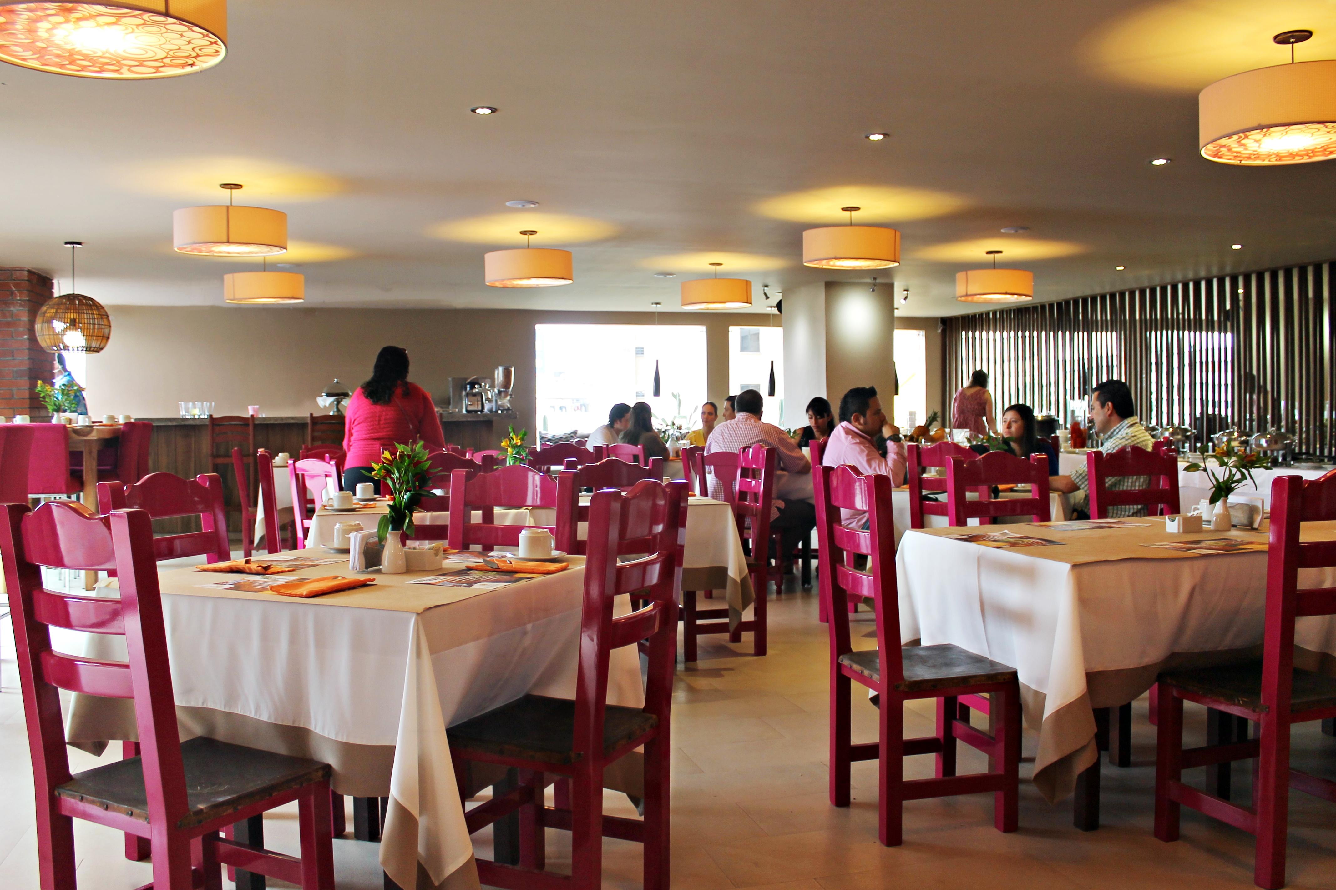 Hotel Ciudad Bonita 4*