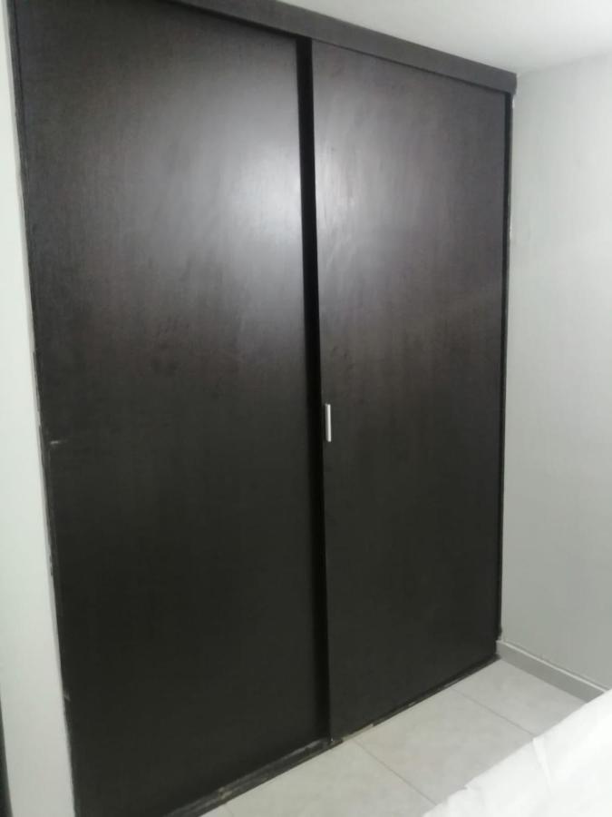 Aparthotel House
