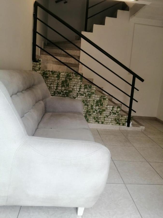 Aparthotel House