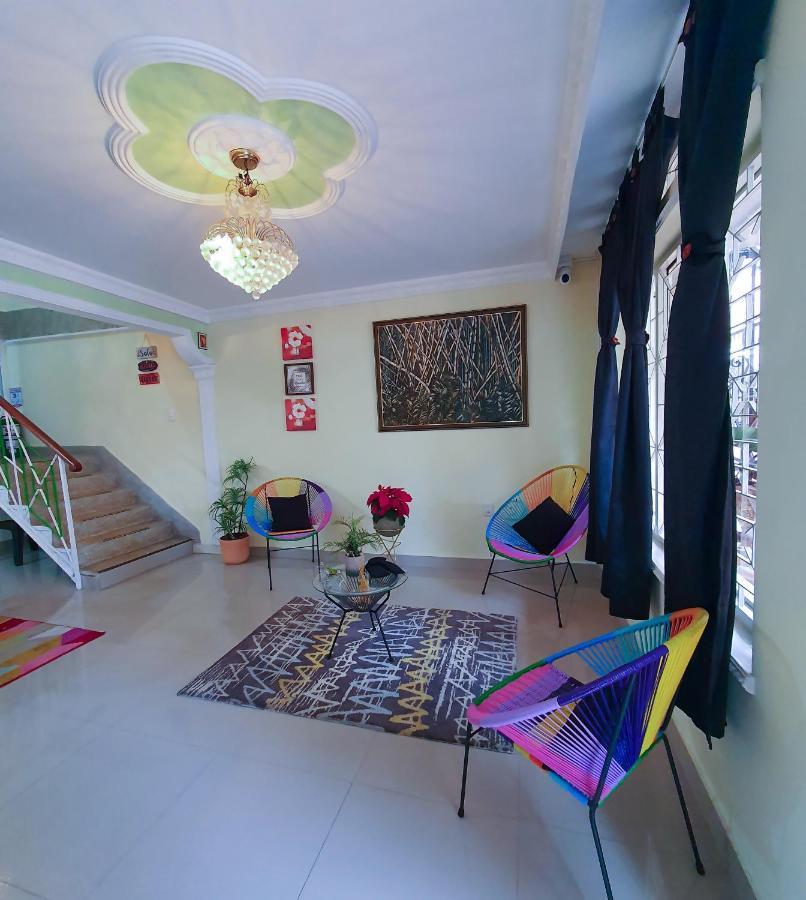 Gabo Homestay *