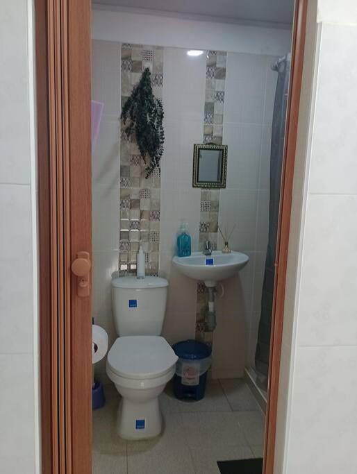 Aparta Estudio Familiar Apartamento