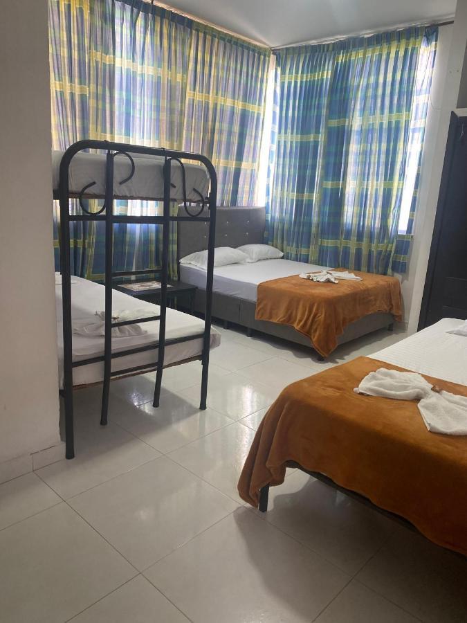 Hotel Colonial Plaza 3*