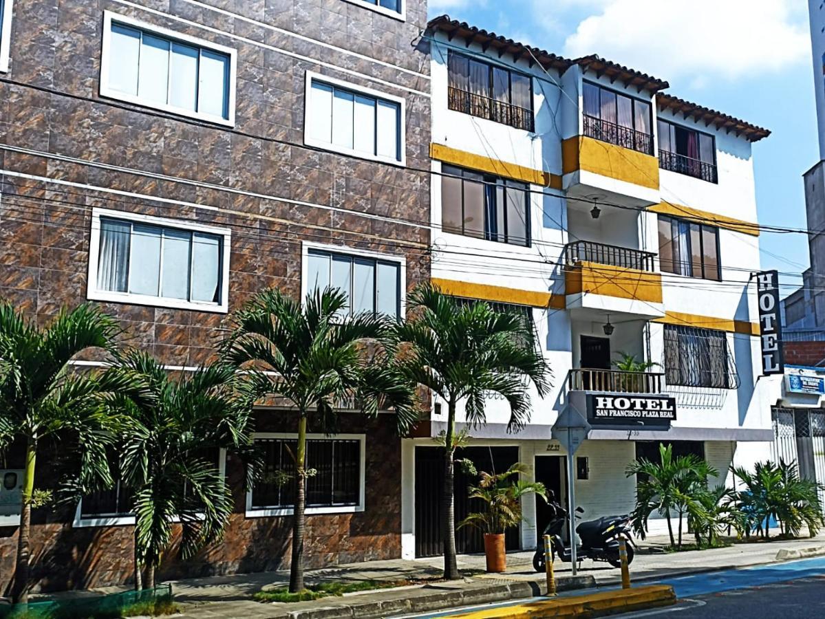 San Francisco Plaza Real * Bucaramanga