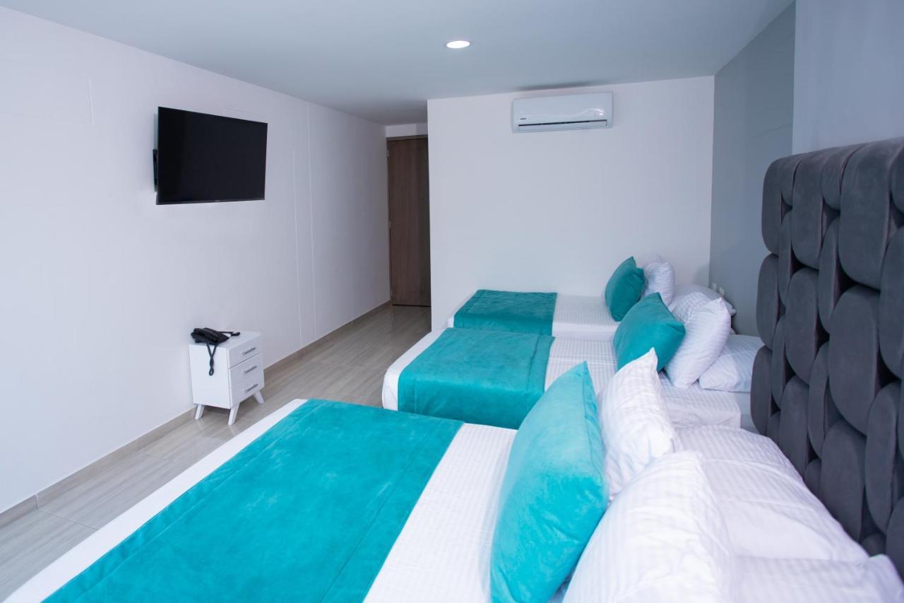 Hotel Street 55 *