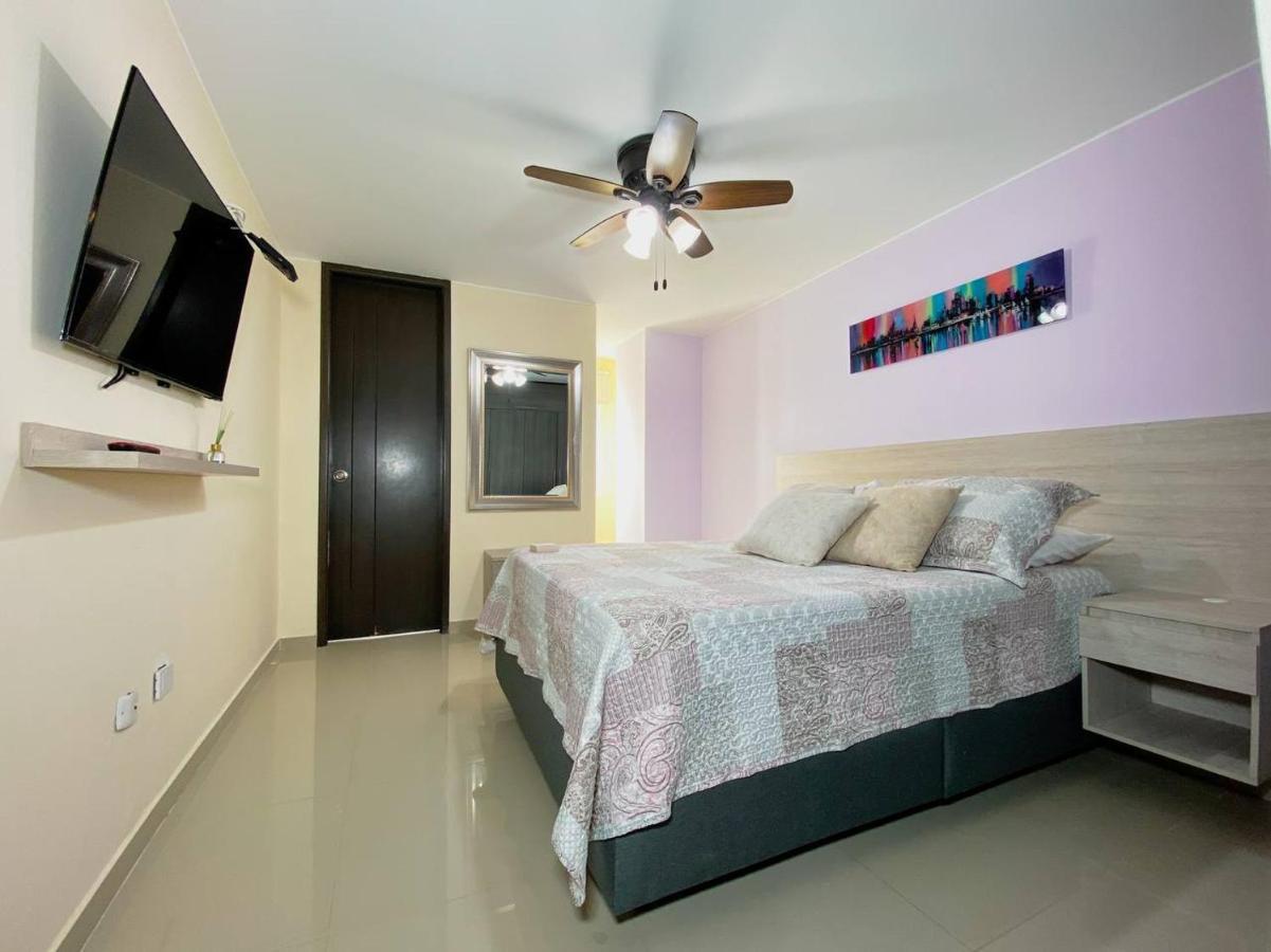 Mantilla Living - 402 *