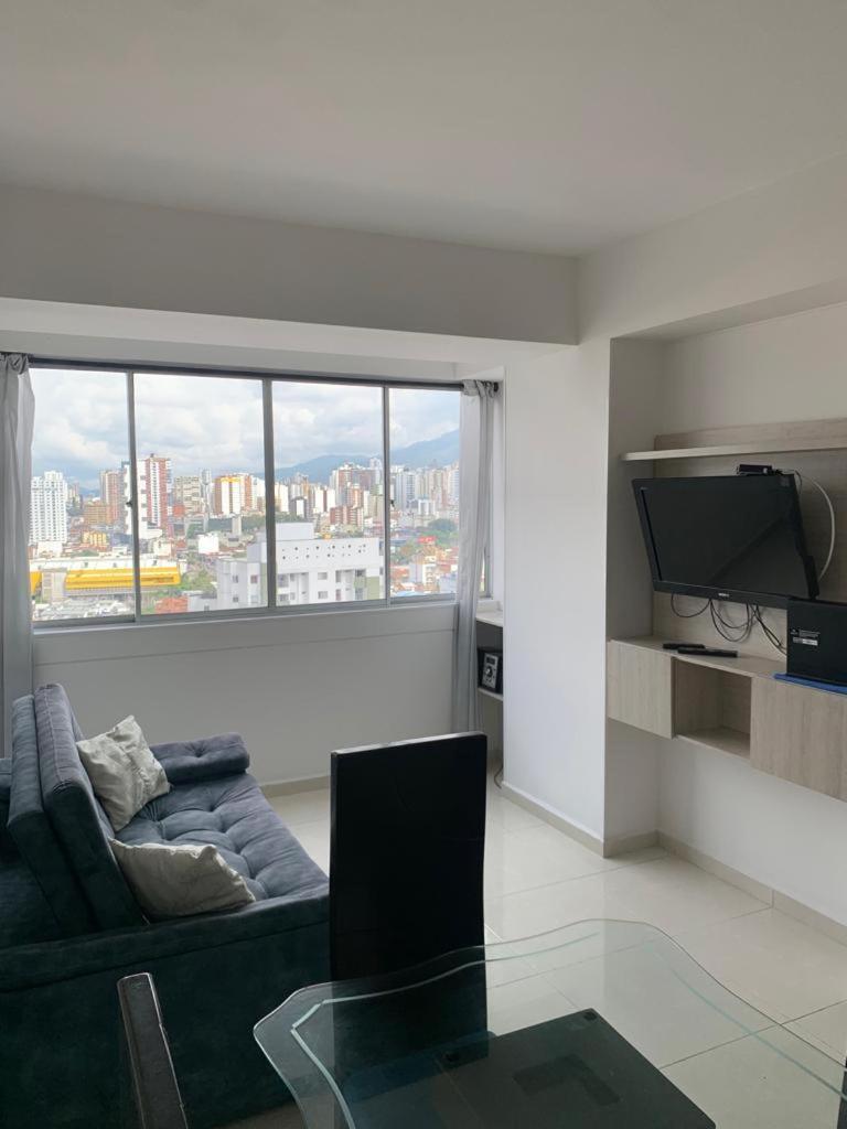 Apartamento Comodo Apartamento Con Vista A La Ciudad