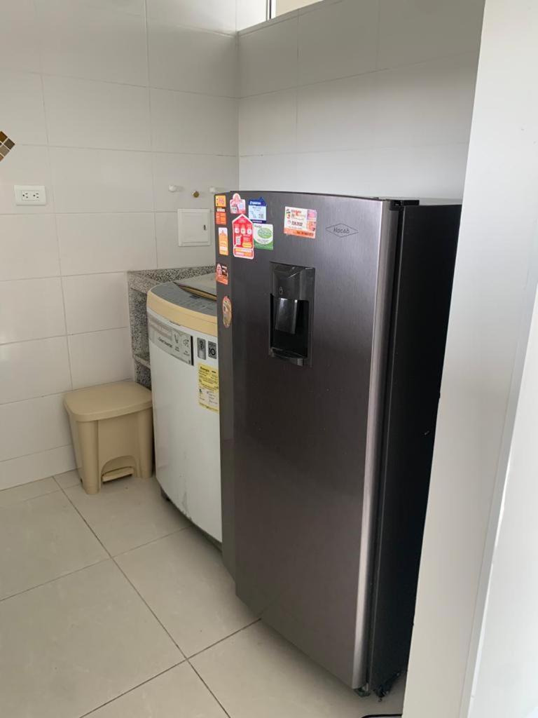 Comodo Apartamento Con Vista A La Ciudad Apartamento *