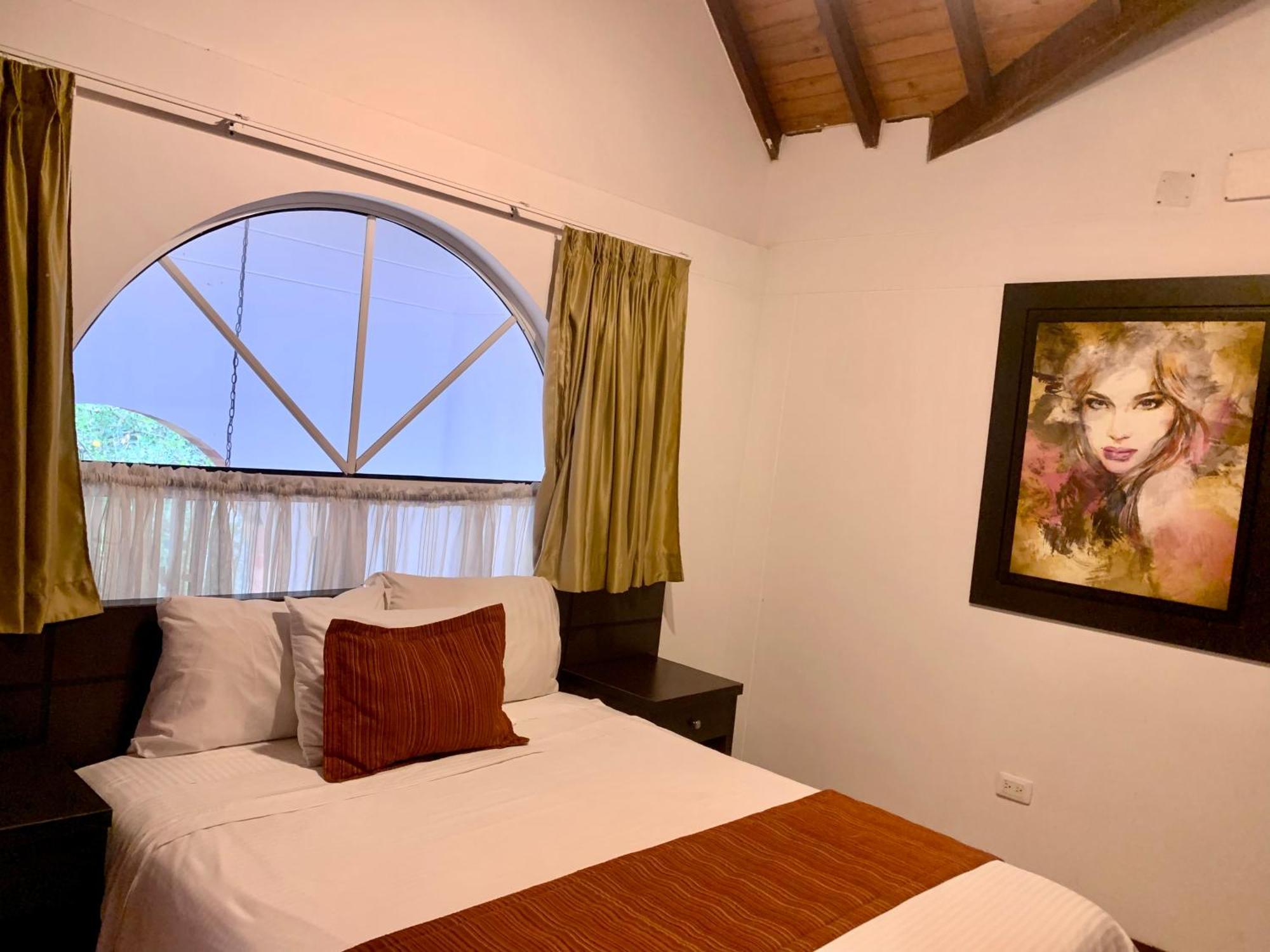 Hotel Serenity Casa Boutique 3*
