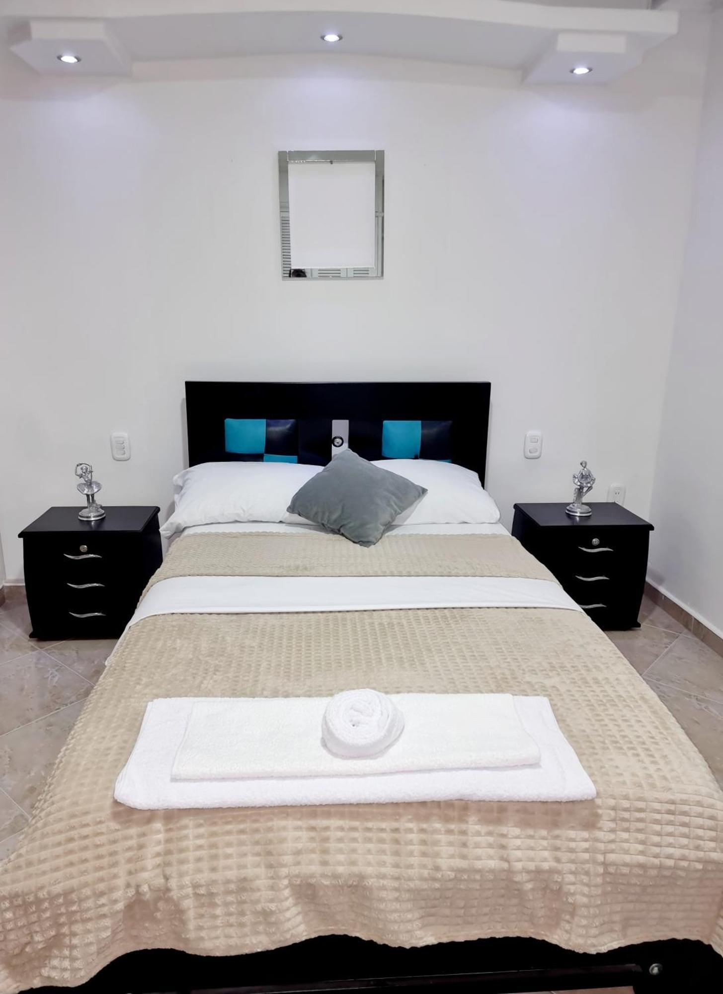 Amplia Y Comoda Con Bano Privado Homestay Bucaramanga