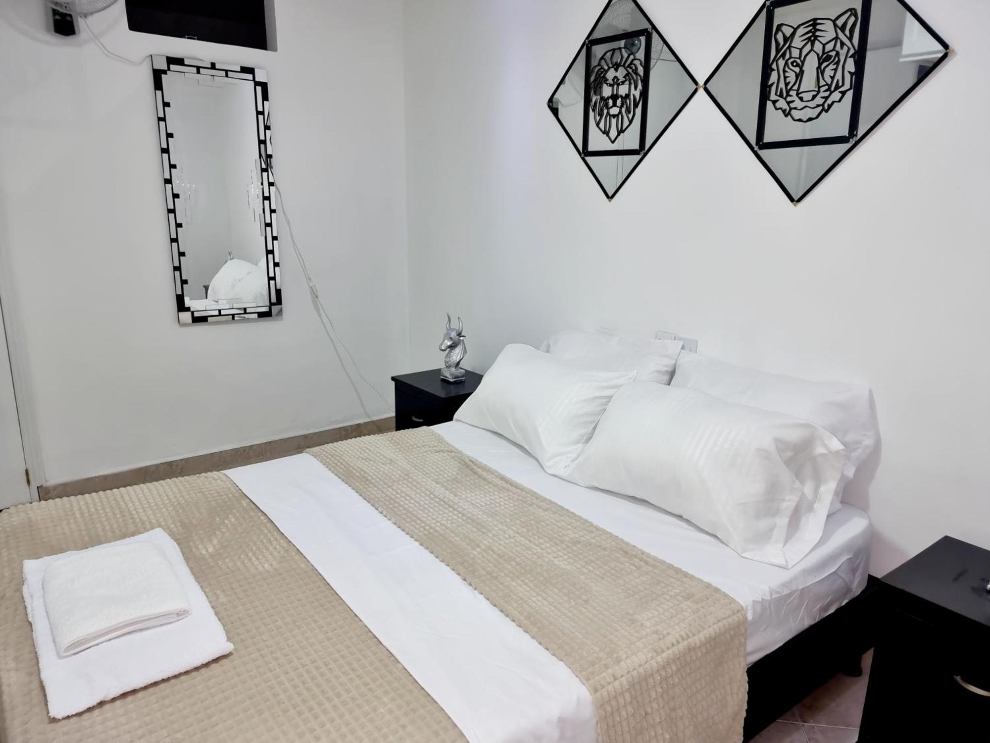 Amplia Y Comoda Con Bano Privado * Bucaramanga