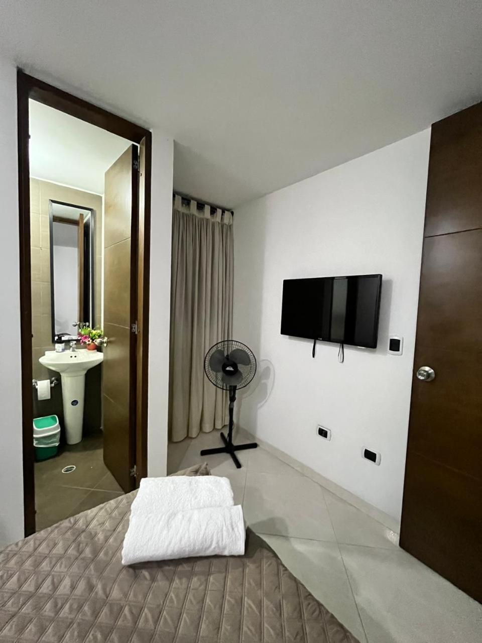 Moderno, Ubicacion Ideal, Con Parking Apartment *