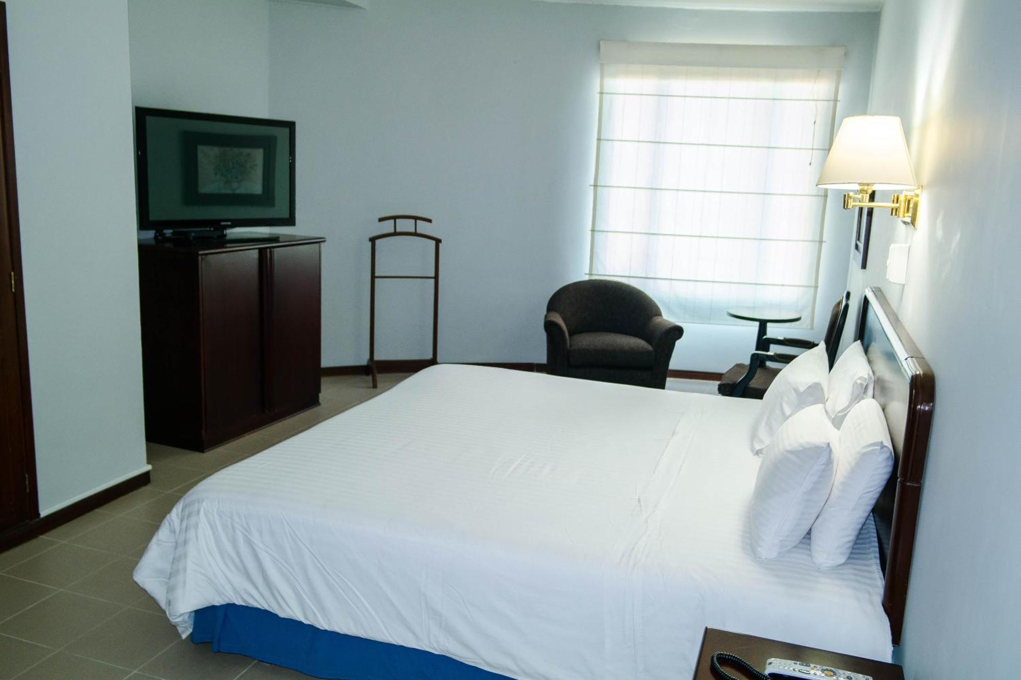 Internacional La Triada By Dot Urban Hotel 4*
