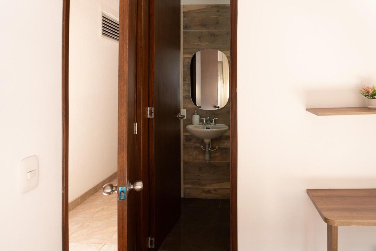 Apartment C Con Bano Privado, Zona De Trabajo Y Tv
