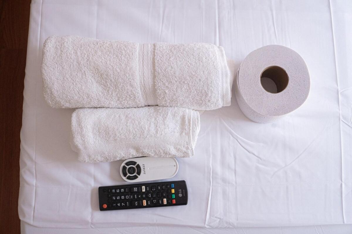 C Con Bano Privado, Zona De Trabajo Y Tv Apartment *