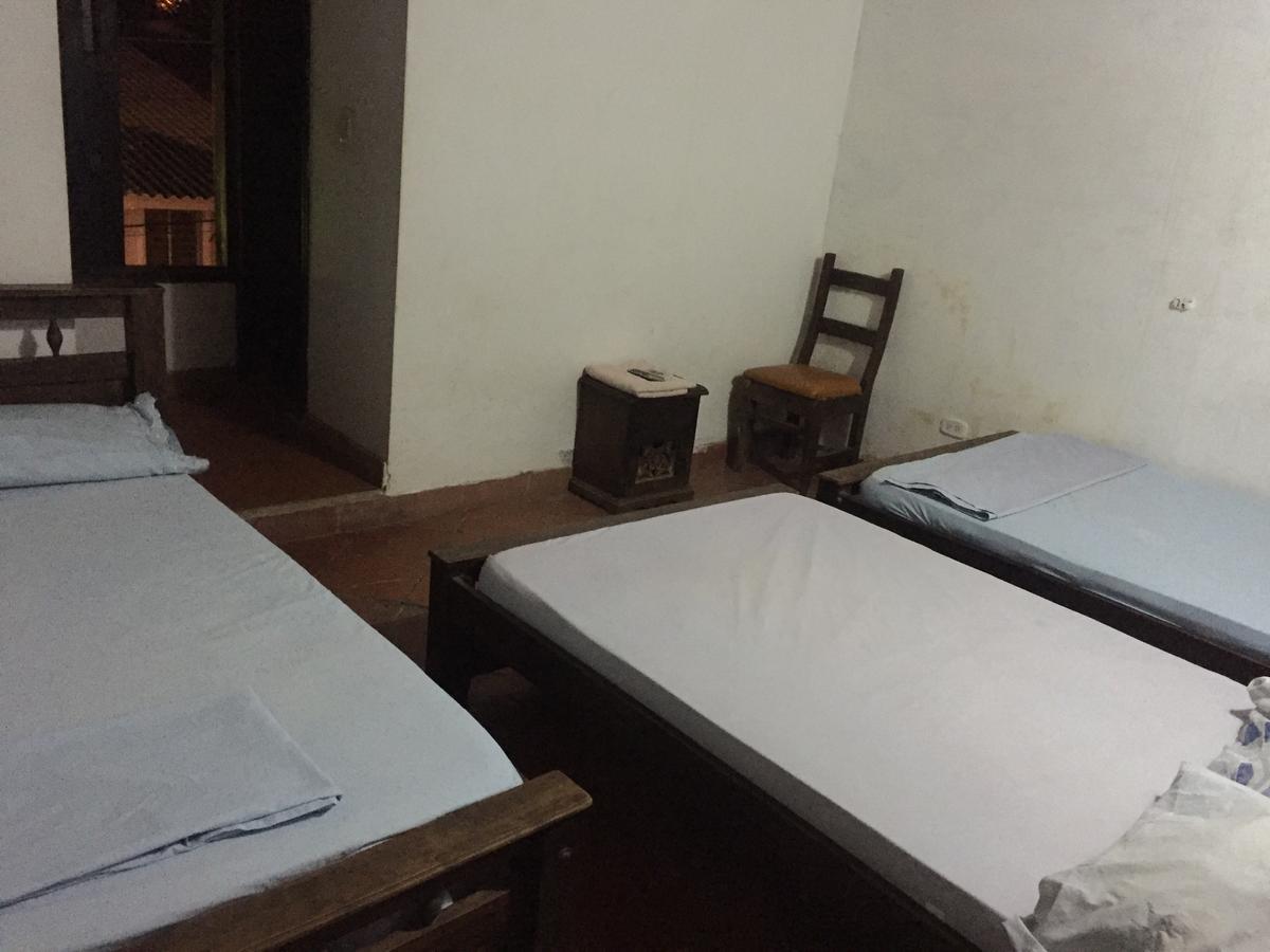Hotel Colonial *