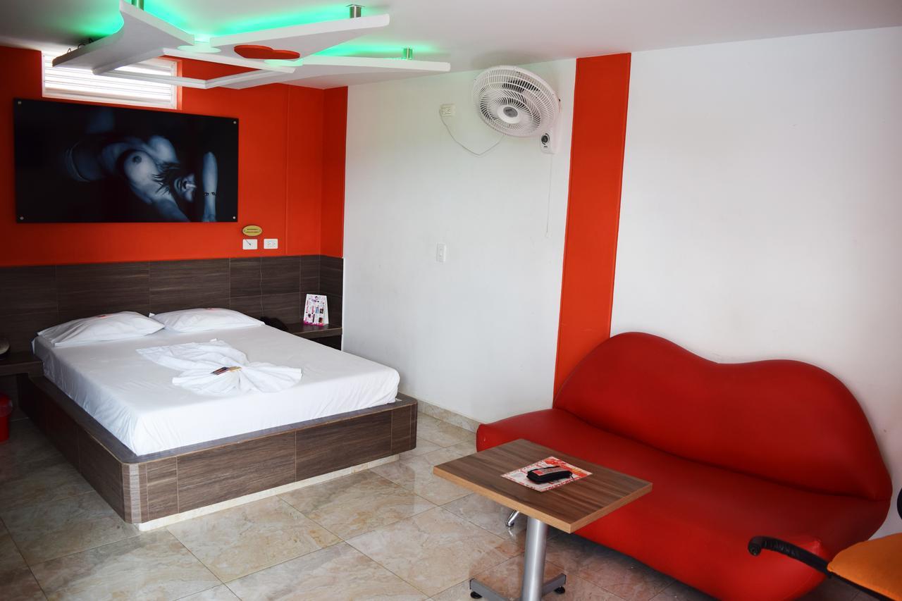 Hotel del amor Rey De Corazones *