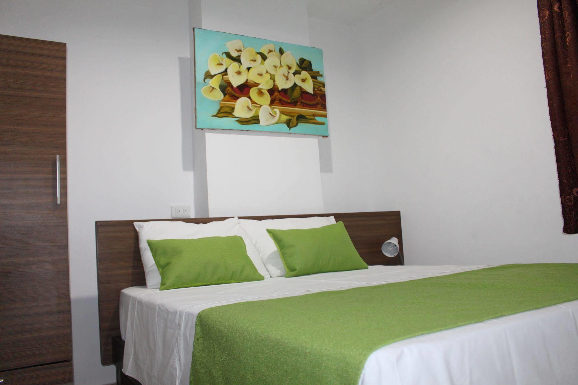 Ayenda 1501 Metropolitana Plaza 3*