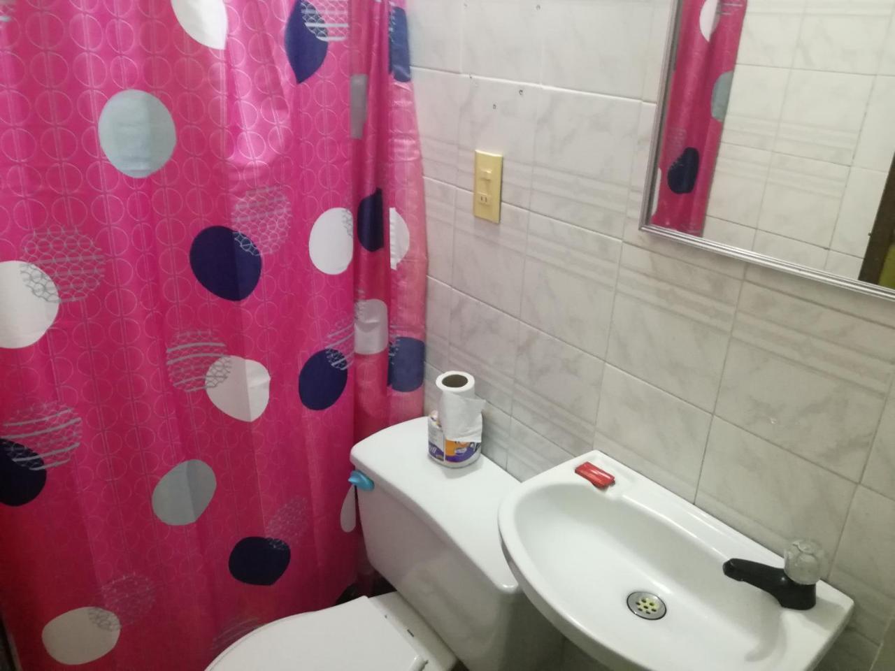 Granada Hotel *