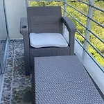 Habitacion Doble Con Bano Compartido En Apartamento Compartido