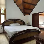Casa Chalet En Lagos Del Cacique