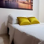 Cerca De La Clinica San Luis.