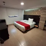 Hotel Leon Dorado