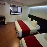 Hotel Leon Dorado