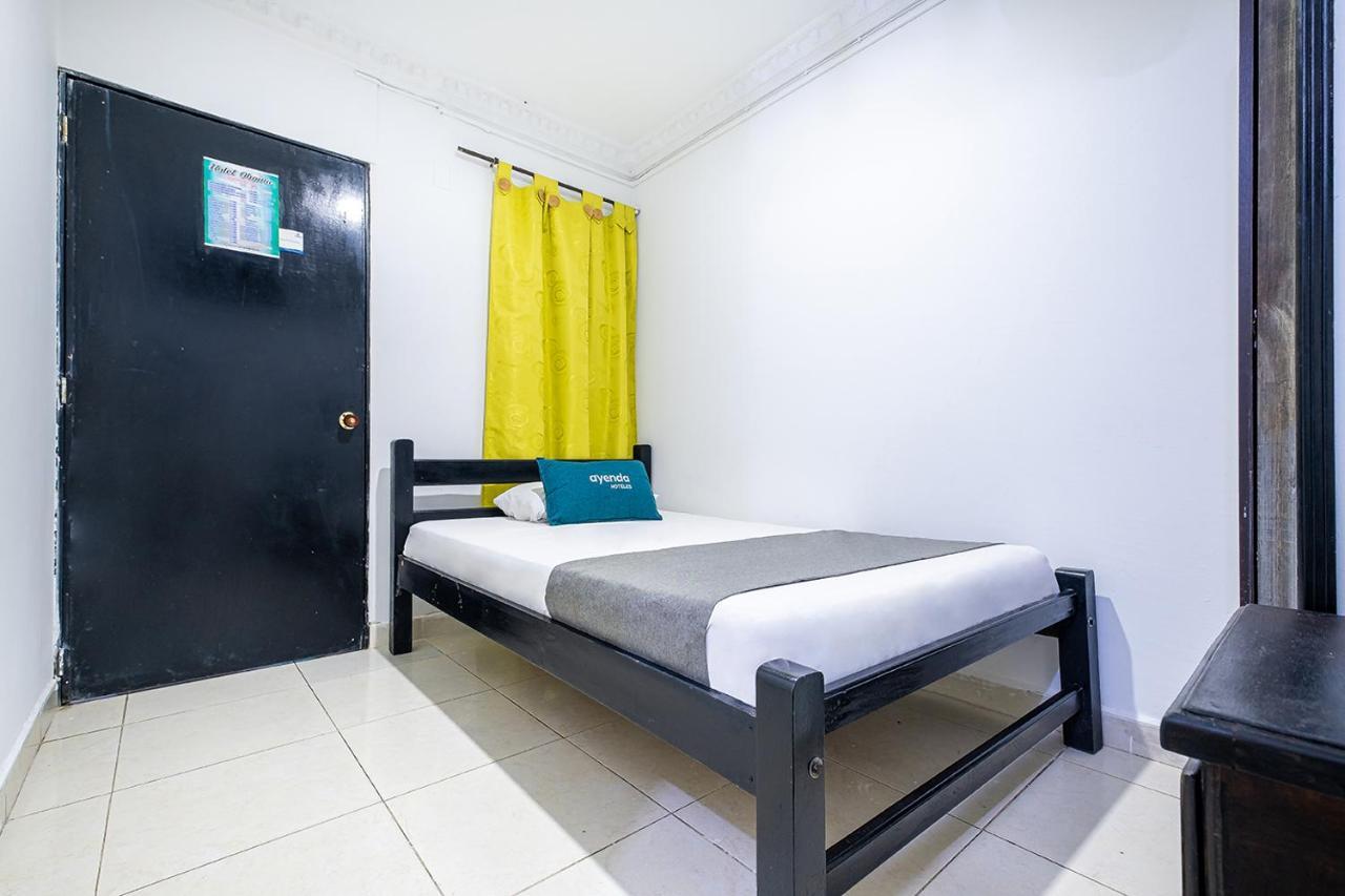 Hotel Ayenda Obama 4*