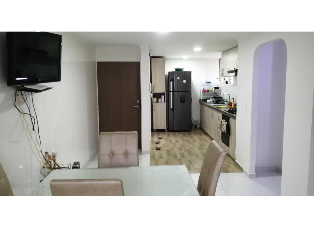 Habitacion Privada En Apartamento Con Terraza *