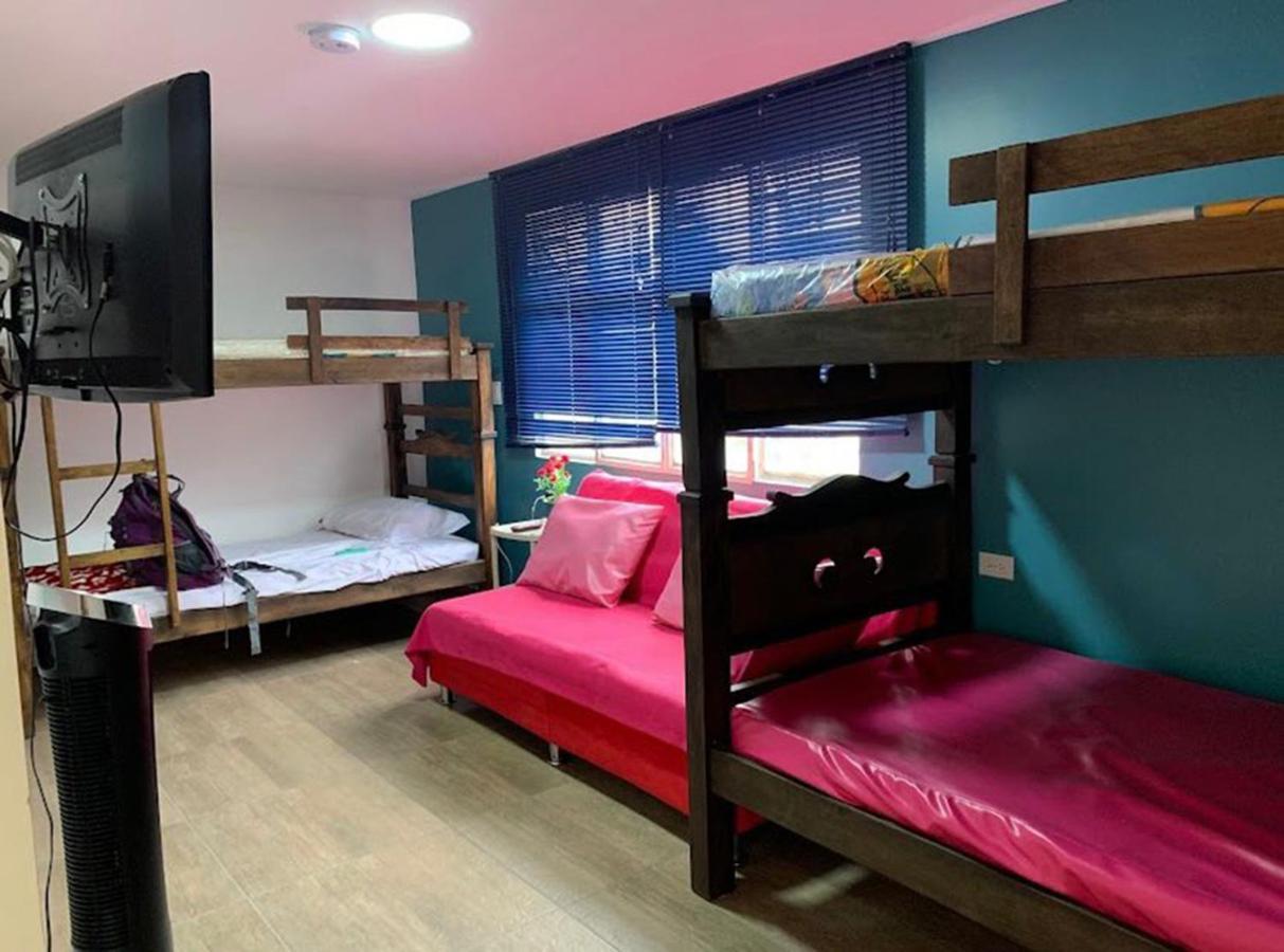 Xavihostel Hostel