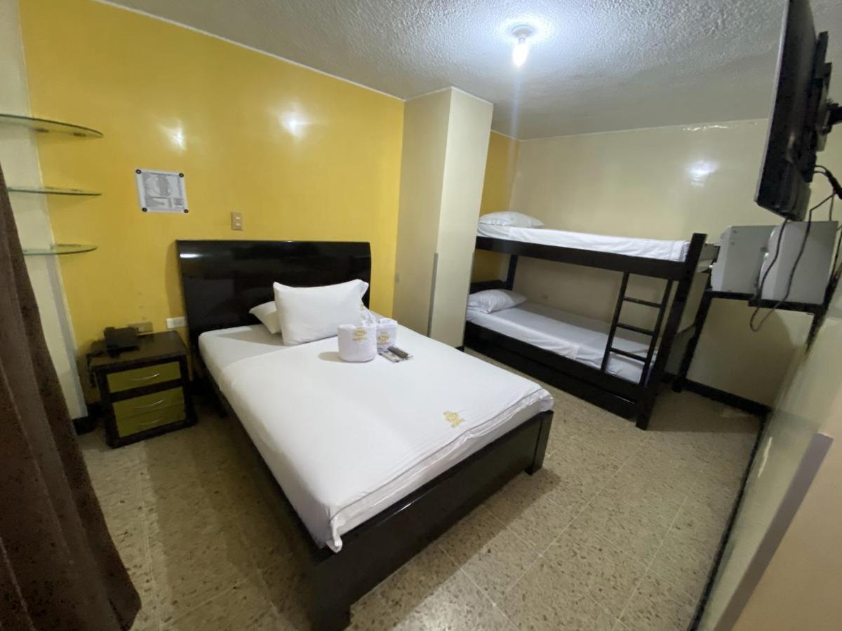 Balmoral Hotel 3*