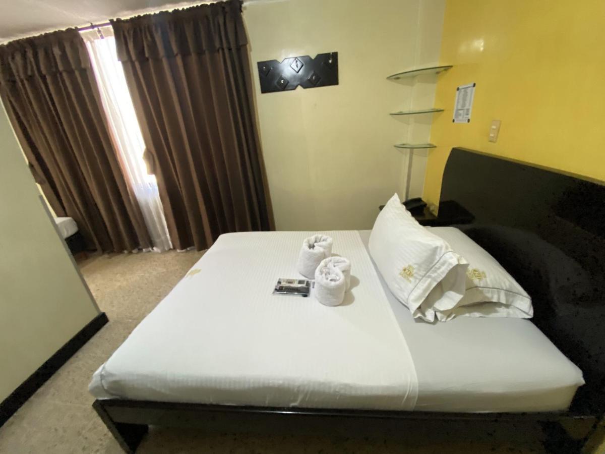 Balmoral Hotel 3*
