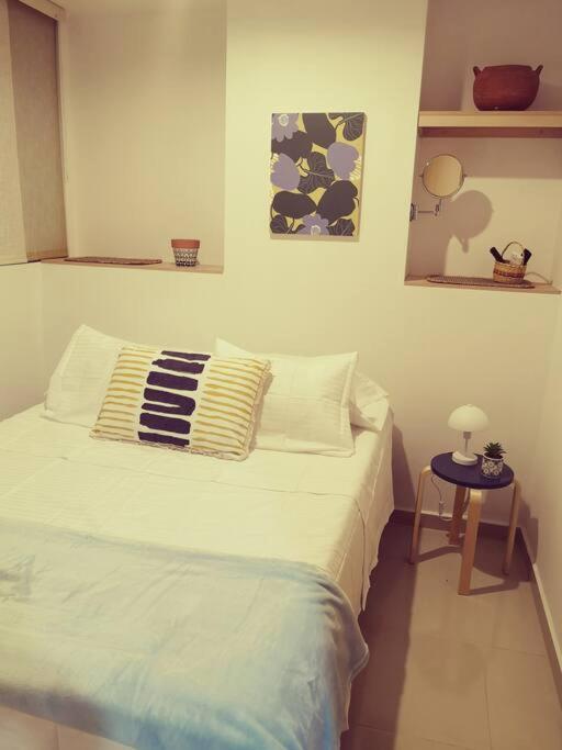 Moderno, Ubicacion Estrategica. Apartamento