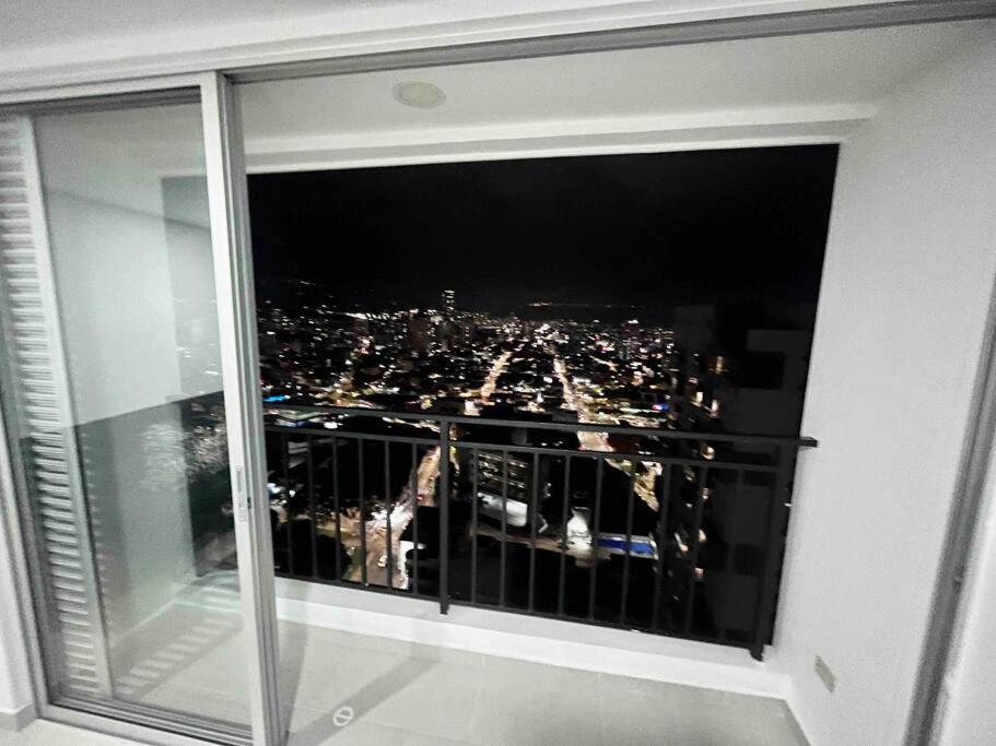 2403 Apto Privado Con Vista En El Centro De B/ga Apartment