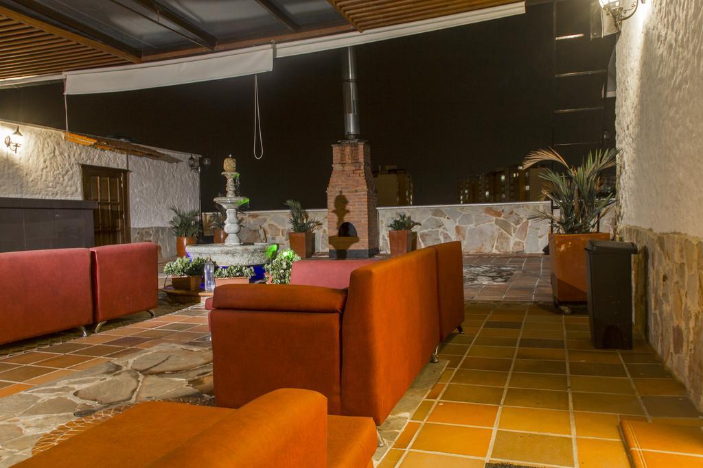 Leon Dorado Hotel 4*