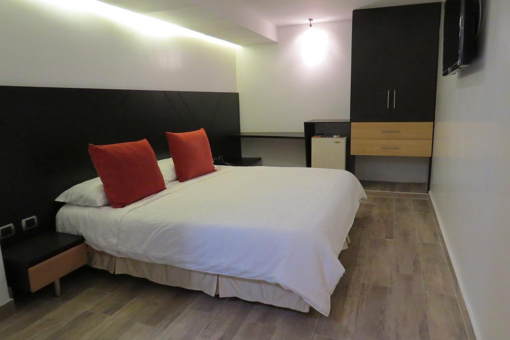 Hotel Leon Dorado