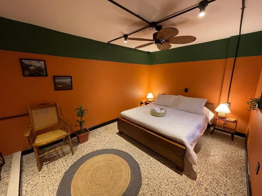 La Bonita Bed & Breakfast