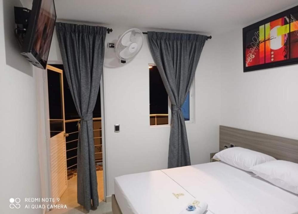 Diamond Bga Hotel *