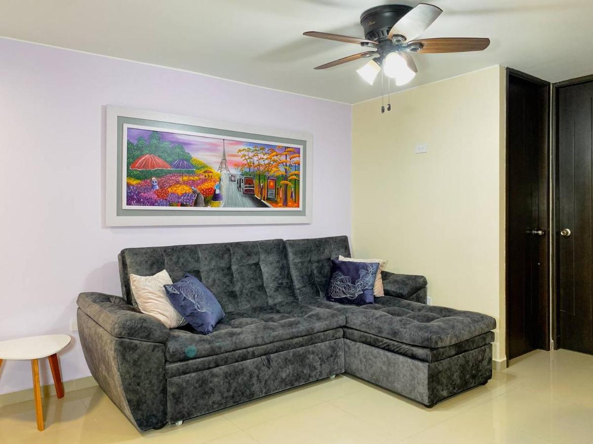 Mantilla Living - 402 Apartment